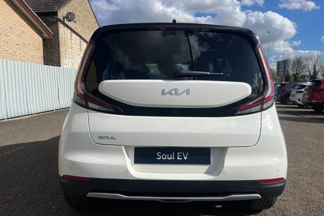 Kia Soul 64kWh Explore SUV 5dr Electric Auto (201 bhp) 4