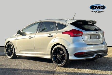 Ford Focus 2.0T EcoBoost ST-3 Euro 6 (s/s) 5dr 7