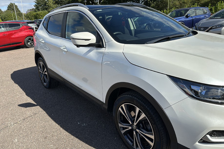 Nissan Qashqai DIG-T N-CONNECTA DCT 30