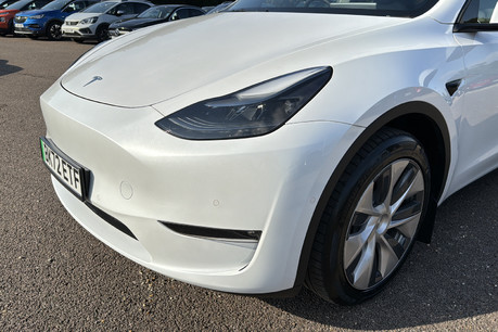 Tesla Model Y Long Range SUV 5dr Electric Auto 4WDE (384 bhp) 33