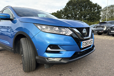 Nissan Qashqai 1.3 DIG-T N-Connecta SUV 5dr Petrol Manual Euro 6 (s/s) (140 ps) 30