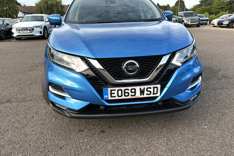 Nissan Qashqai 1.3 DIG-T N-Connecta SUV 5dr Petrol Manual Euro 6 (s/s) (140 ps) 31