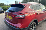 Nissan Qashqai 1.3 DIG-T N-Connecta Glass Roof Euro 6 (s/s) 5dr 24