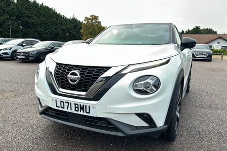 Nissan Juke 1.0 DIG-T Tekna Euro 6 (s/s) 5dr 32