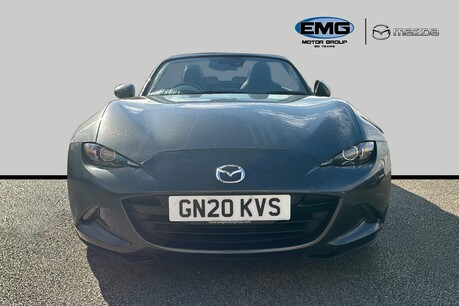 Mazda MX-5 1.5 SPORT 2