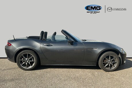 Mazda MX-5 1.5 SPORT 4