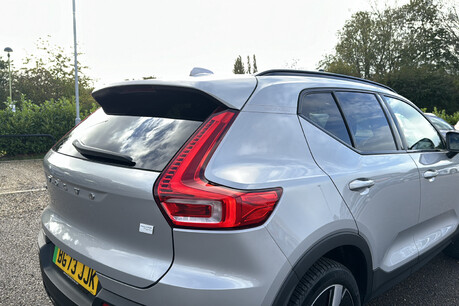 Volvo XC40 Recharge Twin 82kWh Core SUV 5dr Electric Auto AWD (408 ps) 27