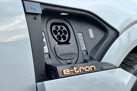 Audi E-Tron 55 S line Sportback 5dr Electric Auto quattro 95kWh (11kW Charger) (408 ps) 54