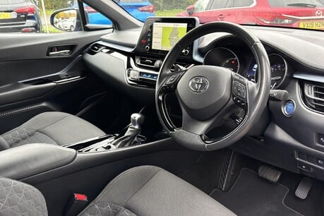 Toyota C-HR 1.8 VVT-h Design CVT Euro 6 (s/s) 5dr 17