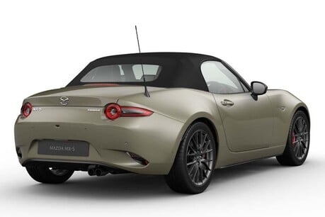 Mazda MX-5 Roadster 2.0 184ps Homura / Black Recaro 3