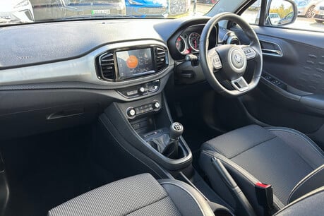 MG MG3 EXCLUSIVE NAV VTI-TECH 11