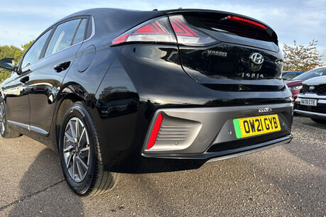 Hyundai IONIQ 38.3kWh Premium Hatchback 5dr Electric Auto (136 ps) 28