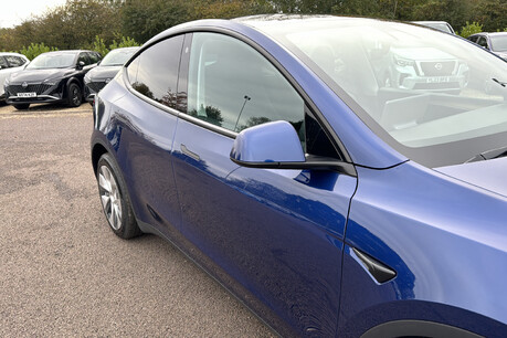 Tesla Model Y (Dual Motor) Long Range SUV 5dr Electric Auto 4WDE (384 bhp) 38