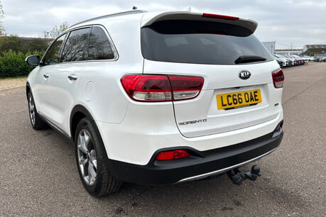 Kia Sorento 2.2 CRDi KX-4 SUV 5dr Diesel Auto AWD Euro 6 (197 bhp) 30