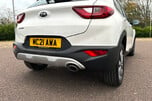 Kia Stonic 1.0 T-GDi 2 SUV 5dr Petrol Manual Euro 6 (s/s) (99 bhp) 27