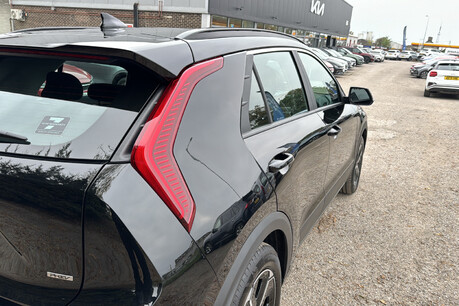 Kia Niro 1.6 GDi 11.1kWh 2 SUV 5dr Petrol Plug-in Hybrid DCT Euro 6 (s/s) (180 bhp) 32