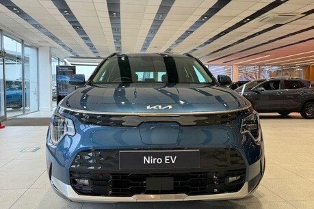 Kia Niro 64.8kWh Horizon Auto 5dr 11