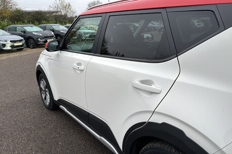 Kia Soul 64kWh First Edition SUV 5dr Electric Auto (201 bhp) 32