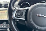 Jaguar F-Pace 2.0 D R-SPORT AUTO 16