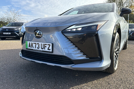 Lexus RZ 71.4kWh Takumi Auto DIRECT4 5dr 37