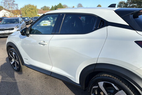 Nissan Juke 1.6 HEV Tekna Auto Euro 6 5dr 36