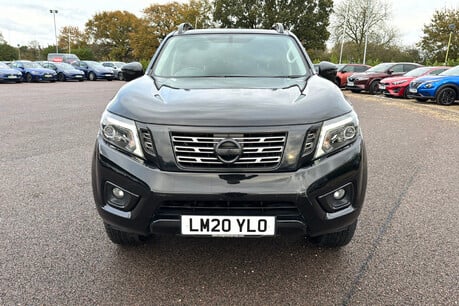 Nissan Navara 2.3 dCi Tekna Auto 4WD Euro 6 4dr 33