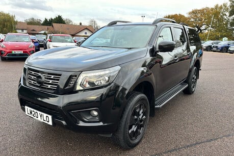 Nissan Navara 2.3 dCi Tekna Auto 4WD Euro 6 4dr 34