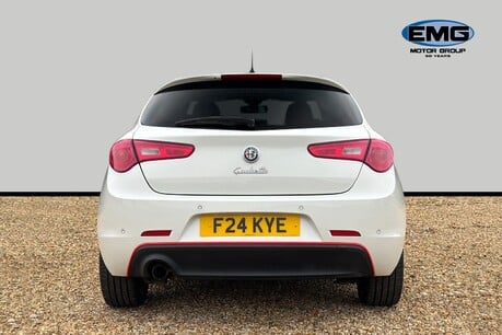 Alfa Romeo Giulietta 1.4 TB MultiAir Sportiva Hatchback 5dr Petrol Manual Euro 5 (s/s) (170 bhp) 6