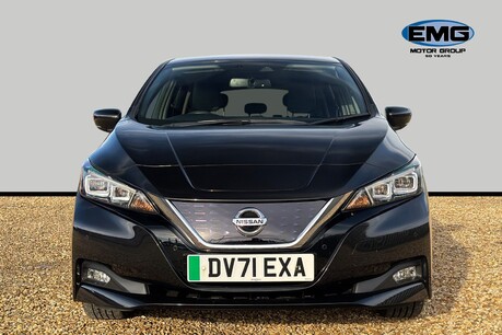 Nissan LEAF 40kWh Tekna Hatchback 5dr Electric Auto (150 ps) 2