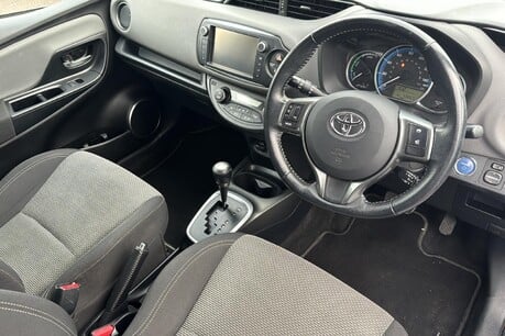 Toyota Yaris 1.5 VVT-h Icon E-CVT Euro 6 5dr 10