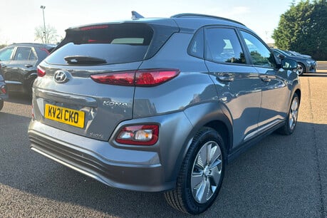 Hyundai KONA 64kWh Premium SUV 5dr Electric Auto (10.5kW Charger) (204 ps) 27