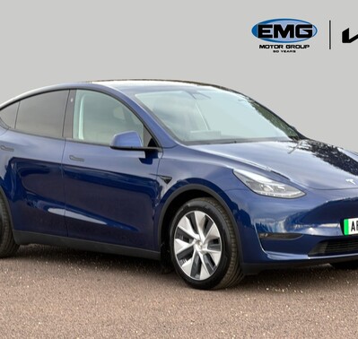 Tesla Model Y LONG RANGE AWD