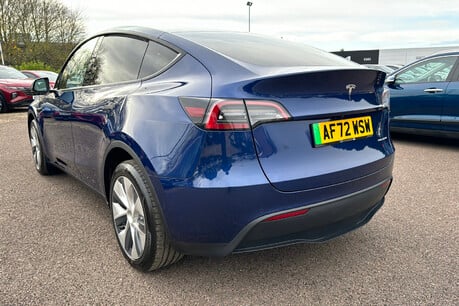 Tesla Model Y LONG RANGE AWD 33