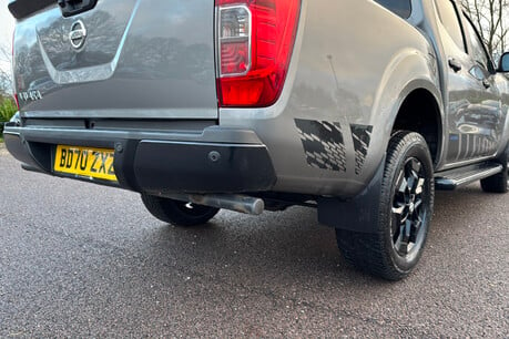 Nissan Navara 2.3 dCi N-Guard Auto 4WD Euro 6 4dr 28