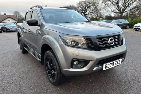 Nissan Navara 2.3 dCi N-Guard Auto 4WD Euro 6 4dr 32