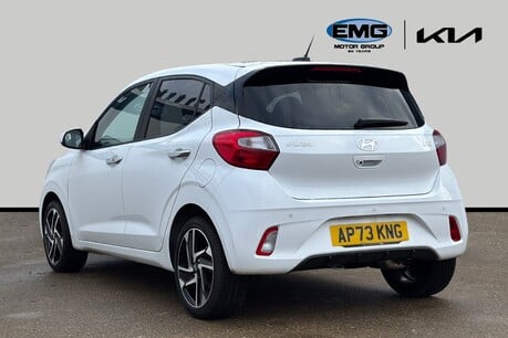 Hyundai i10 1.2 Premium Hatchback 5dr Petrol Auto Euro 6 (s/s) (84 ps) 4