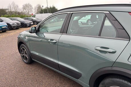 Kia Niro 1.6h GDi 2 SUV 5dr Petrol Hybrid DCT Euro 6 (s/s) (139 bhp) 37