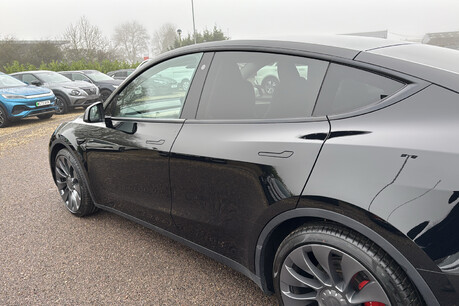 Tesla Model Y (Dual Motor) Performance SUV 5dr Electric Auto 4WDE (426 bhp) 32