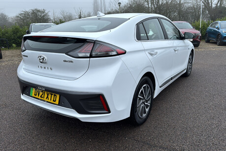 Hyundai IONIQ 38.3kWh Premium Hatchback 5dr Electric Auto (136 ps) 27