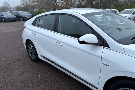 Hyundai IONIQ 38.3kWh Premium Hatchback 5dr Electric Auto (136 ps) 32