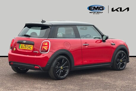 Mini Hatch 32.6kWh Level 2 Hatchback 3dr Electric Auto (184 ps) 7