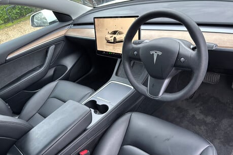 Tesla Model 3 (Dual Motor) Performance Saloon 4dr Electric Auto 4WDE (Performance Upgrade 9