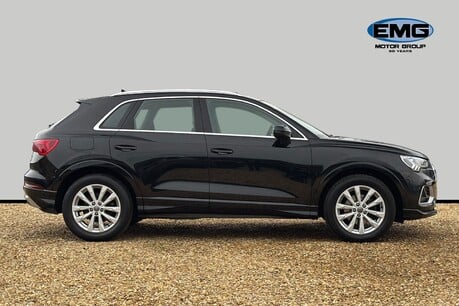 Audi Q3 1.5 TFSI CoD 35 Sport SUV 5dr Petrol Manual Euro 6 (s/s) (150 ps) 4