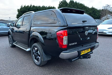 Nissan Navara 2.3 dCi Tekna Auto 4WD Euro 6 4dr 24