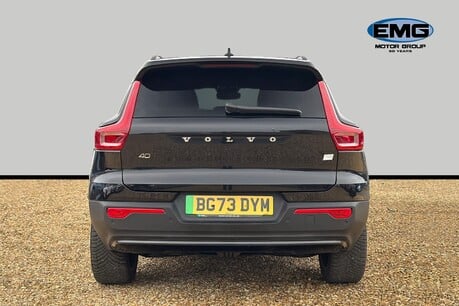 Volvo XC40 Recharge Twin 82kWh Core SUV 5dr Electric Auto AWD (408 ps) 6