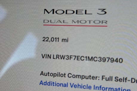 Tesla Model 3 (Dual Motor) Performance Saloon 4dr Electric Auto 4WDE (Performance Upgrade 15