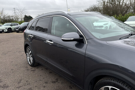 Kia Niro 1.6h GDi First Edition SUV 5dr Petrol Hybrid DCT Euro 6 (s/s) (139 bhp) 31