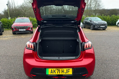 Peugeot 208 50kWh GT Premium Hatchback 5dr Electric Auto (136 ps) 19