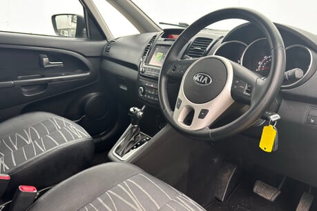 Kia Venga 1.6 3 MPV 5dr Petrol Auto Euro 6 (123 bhp) 10