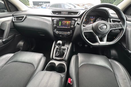 Nissan Qashqai 1.3 DIG-T Tekna Euro 6 (s/s) 5dr 9